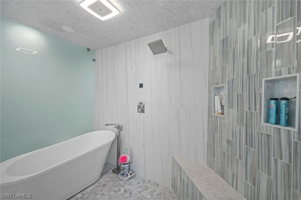 235 Dolphin Cove Court Bonita Springs FL 34134