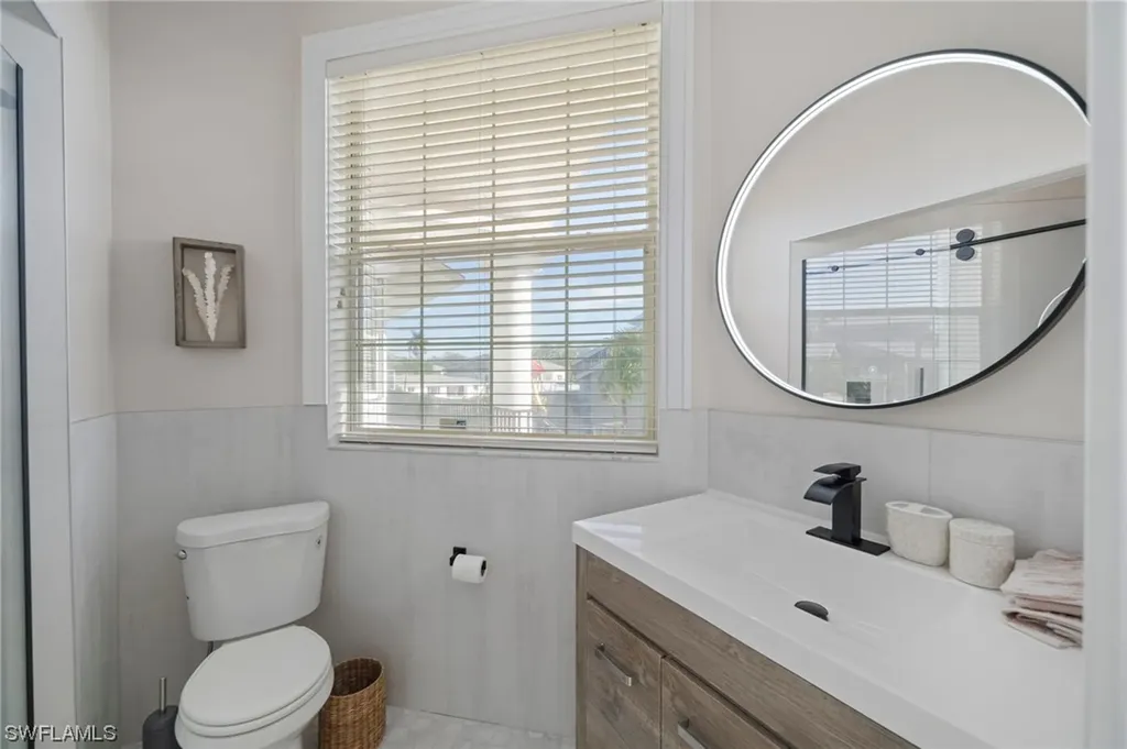 235 Dolphin Cove Court Bonita Springs FL 34134