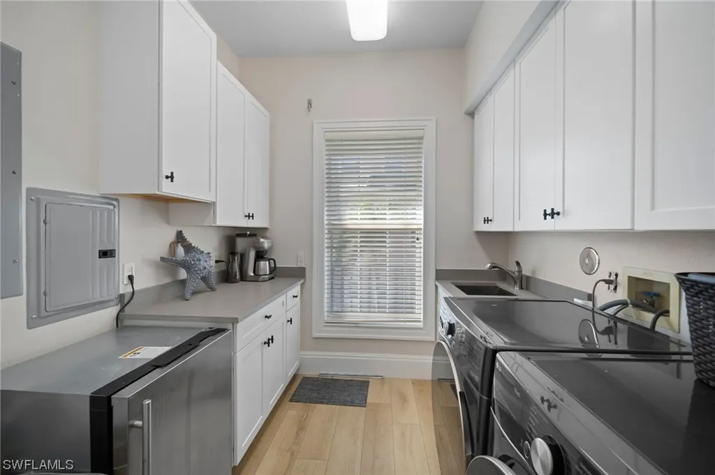 235 Dolphin Cove Court Bonita Springs FL 34134