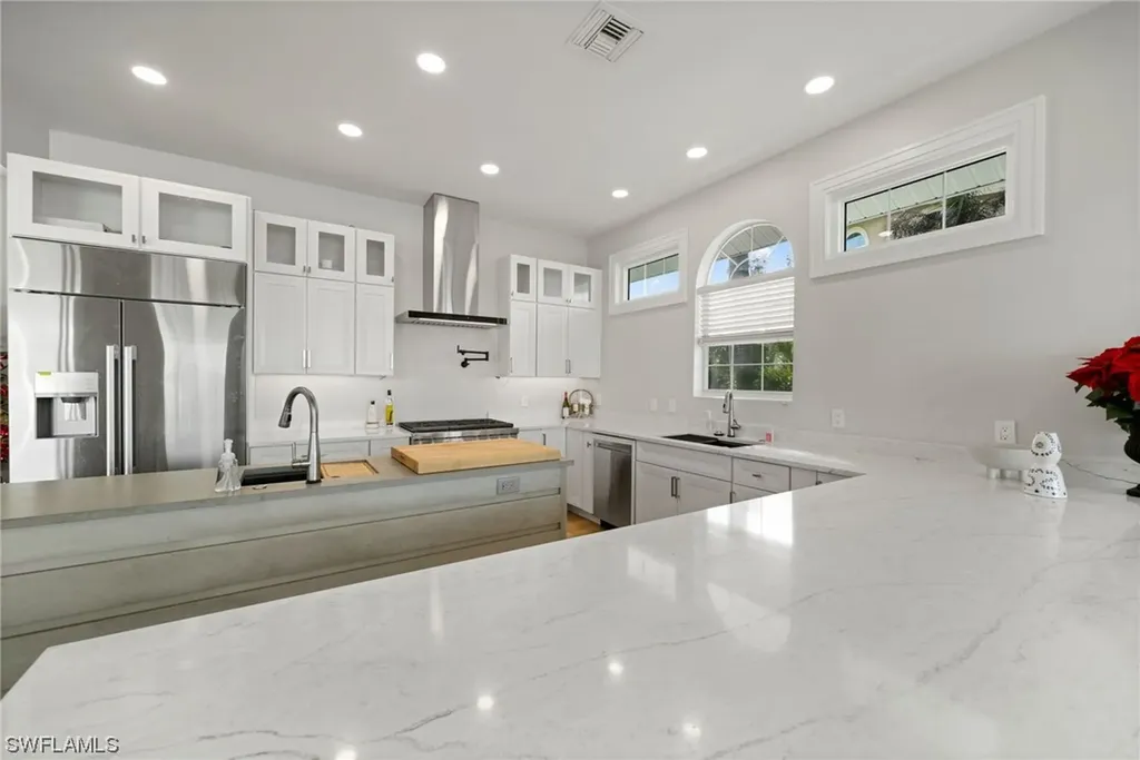 235 Dolphin Cove Court Bonita Springs FL 34134