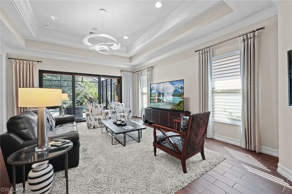 6612 Roma Way Naples FL 34113