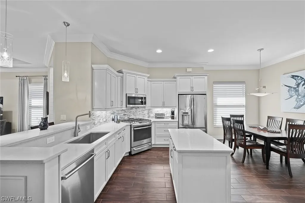 6612 Roma Way Naples FL 34113