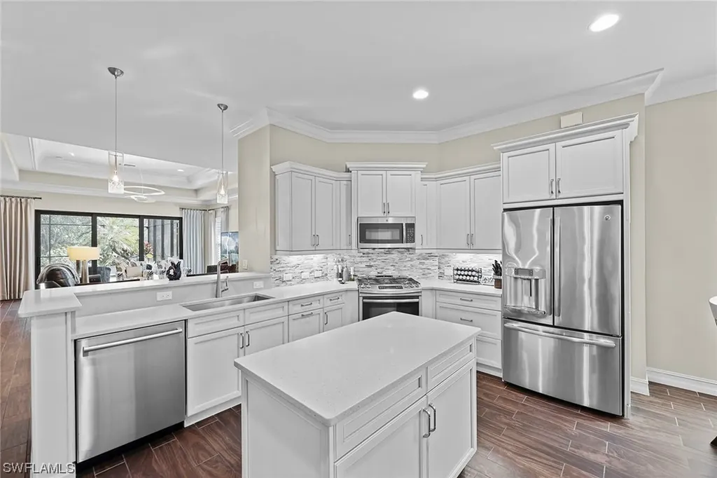 6612 Roma Way Naples FL 34113