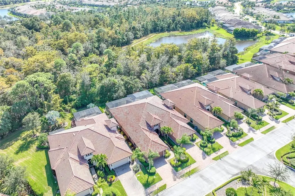 6612 Roma Way Naples FL 34113