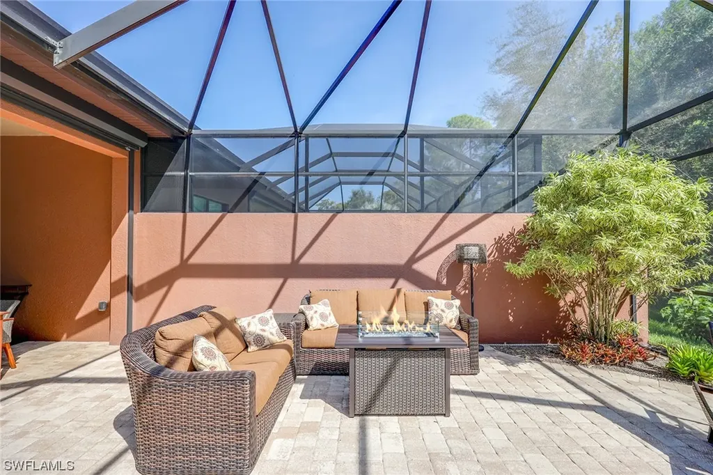 6612 Roma Way Naples FL 34113