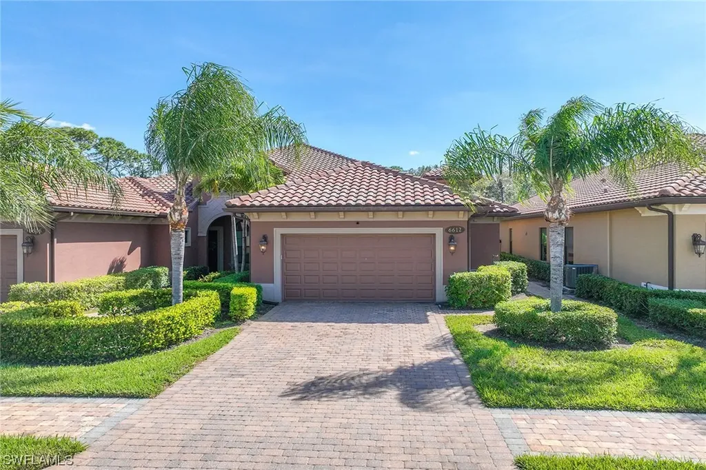 6612 Roma Way Naples FL 34113