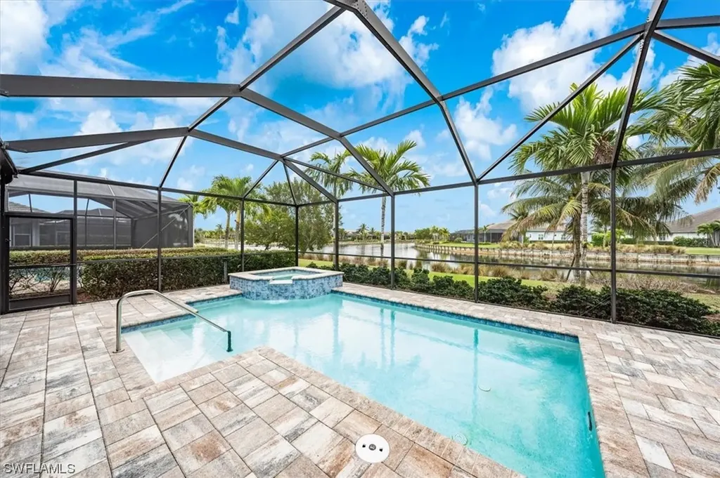 5860 Antigua Way Naples FL 34113