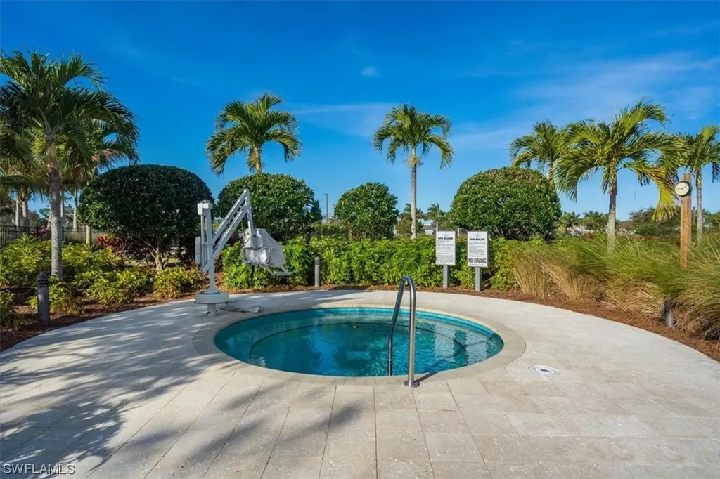 5860 Antigua Way Naples FL 34113