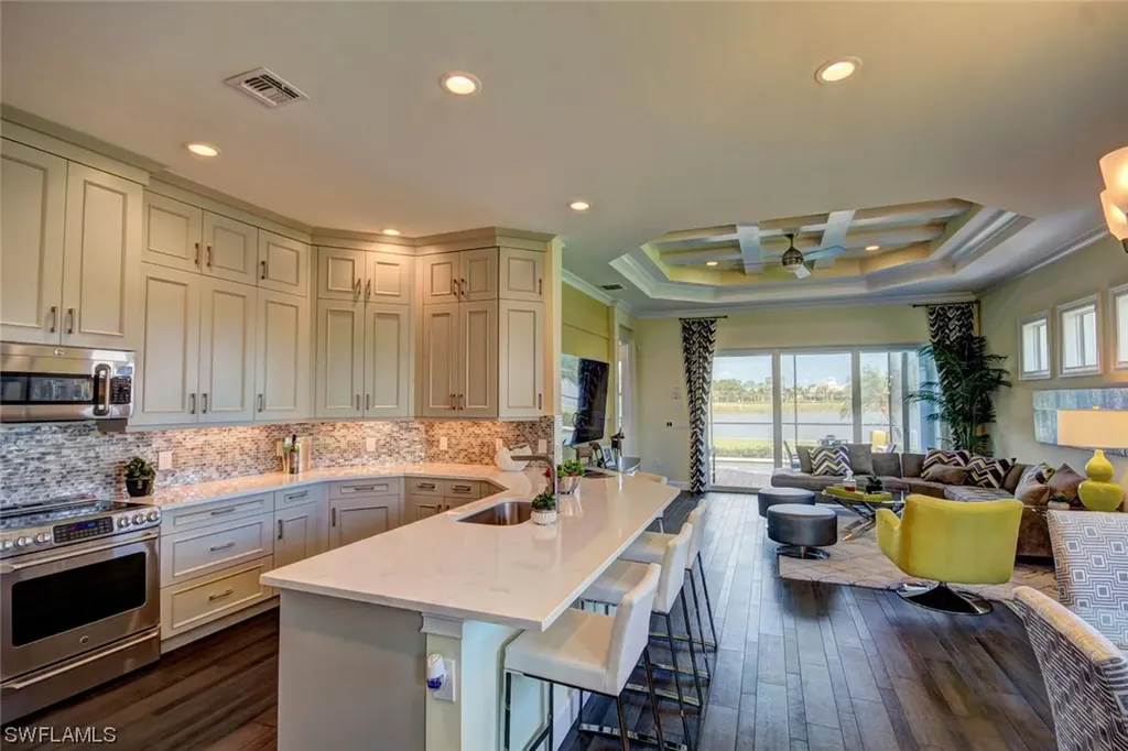 8769 Yucatan Court Naples FL 34112