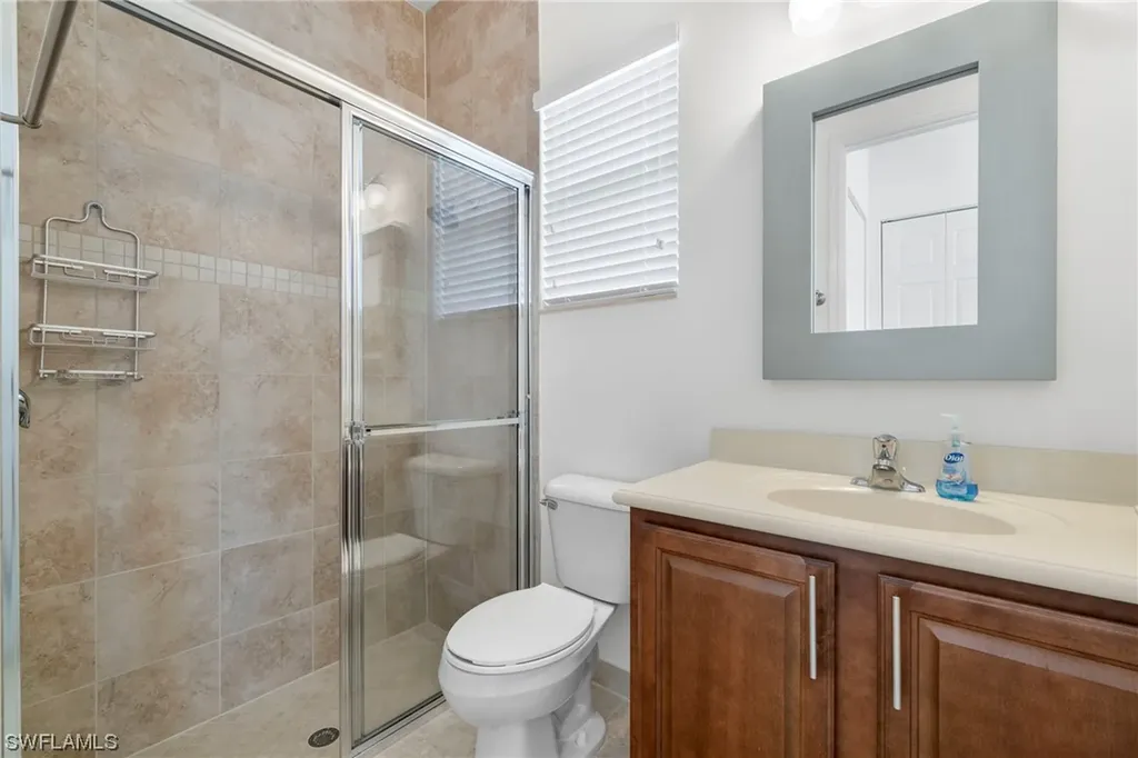 6631 Monterey Point Naples FL 34105
