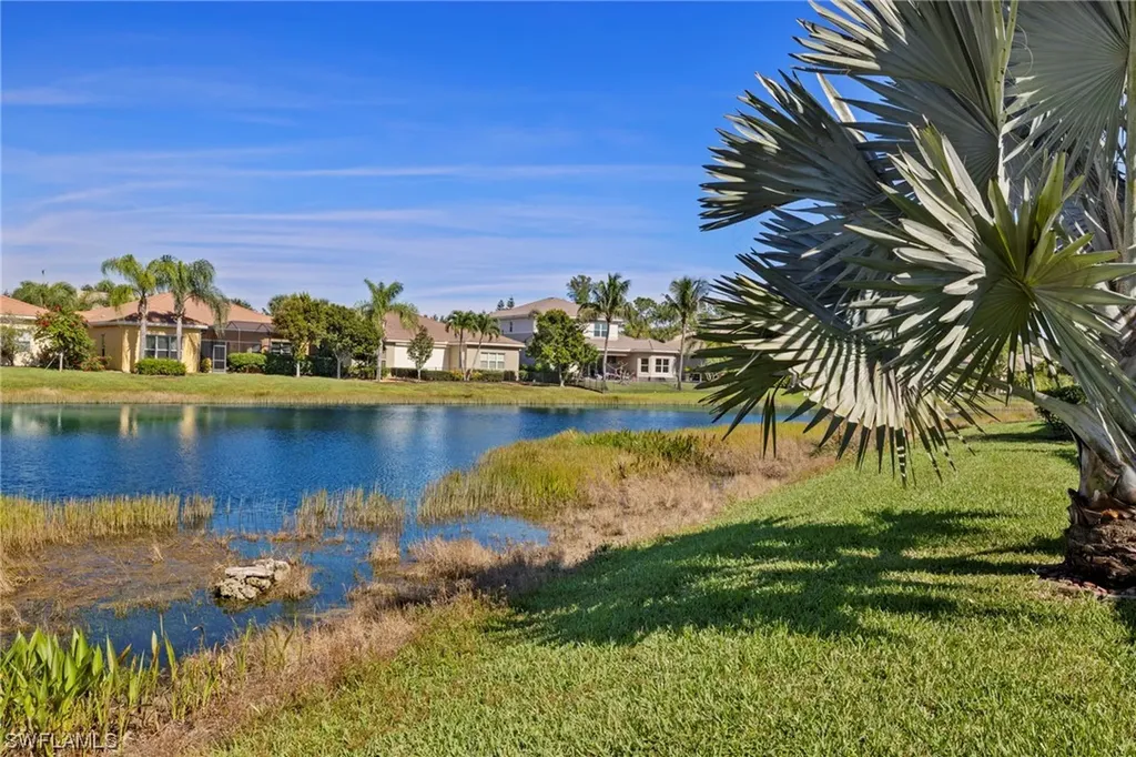 6631 Monterey Point Naples FL 34105