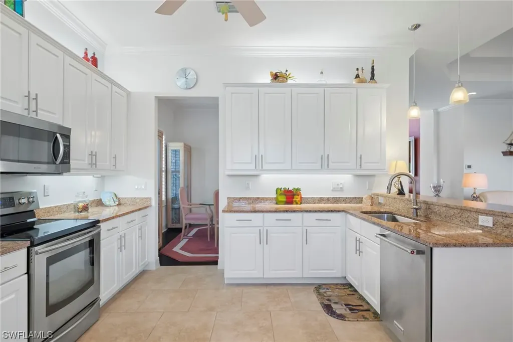 6631 Monterey Point Naples FL 34105