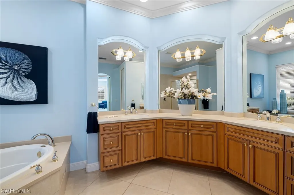 2767 Olde Cypress Drive Naples FL 34119