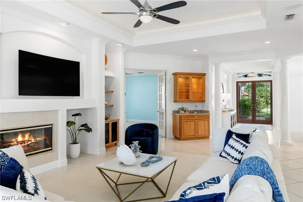 2767 Olde Cypress Drive Naples FL 34119