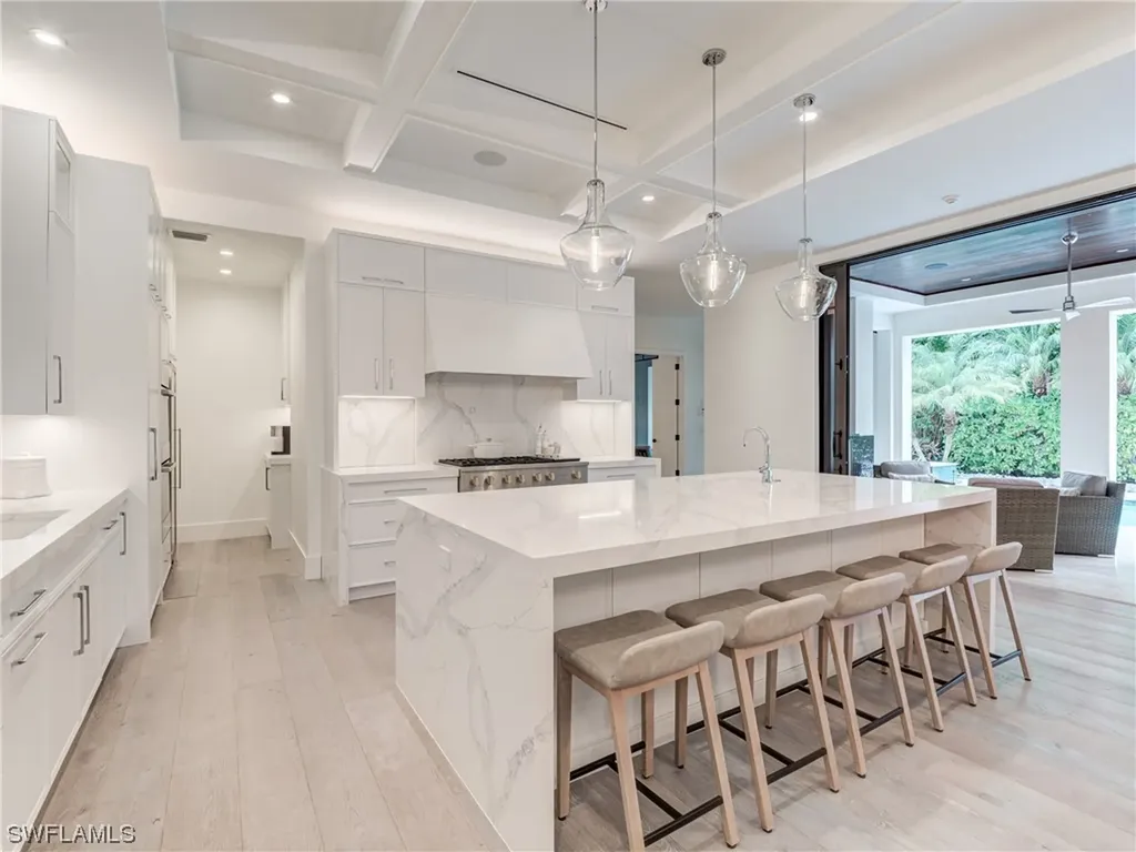 336 1st Avenue N Naples FL 34102