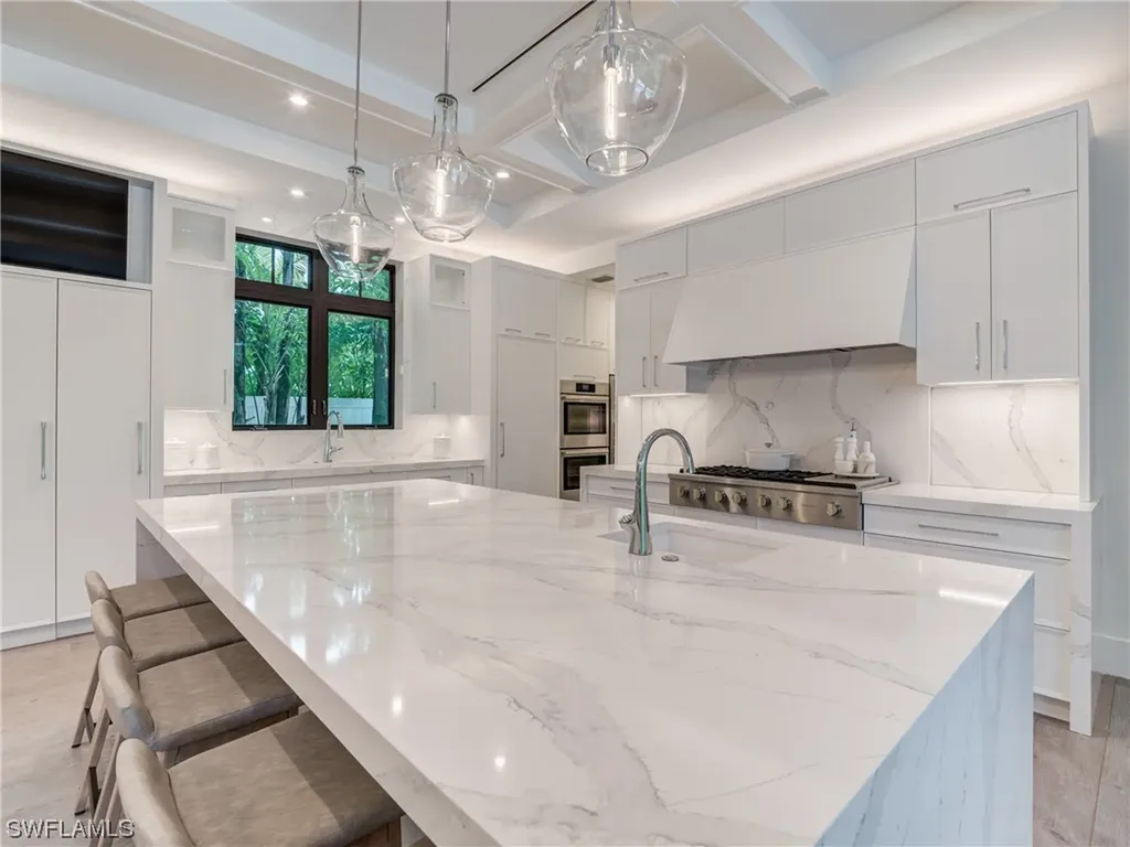 336 1st Avenue N Naples FL 34102