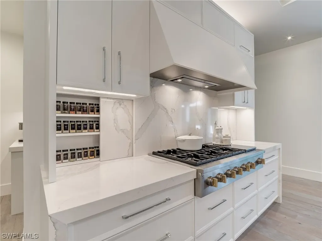336 1st Avenue N Naples FL 34102
