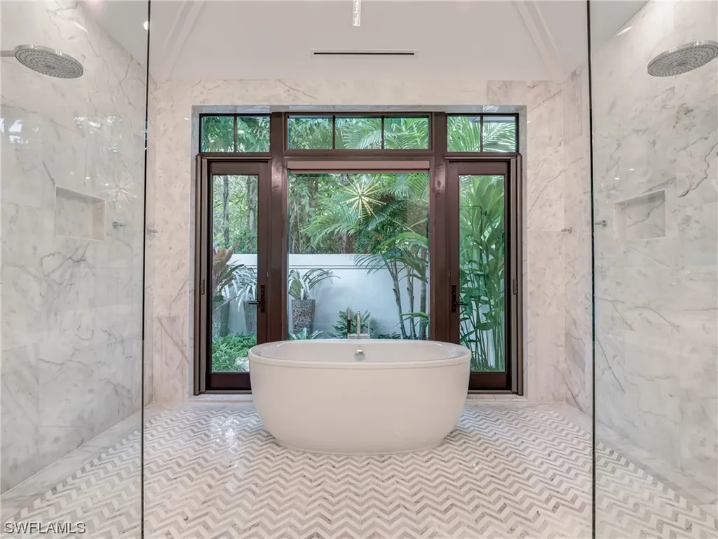 336 1st Avenue N Naples FL 34102