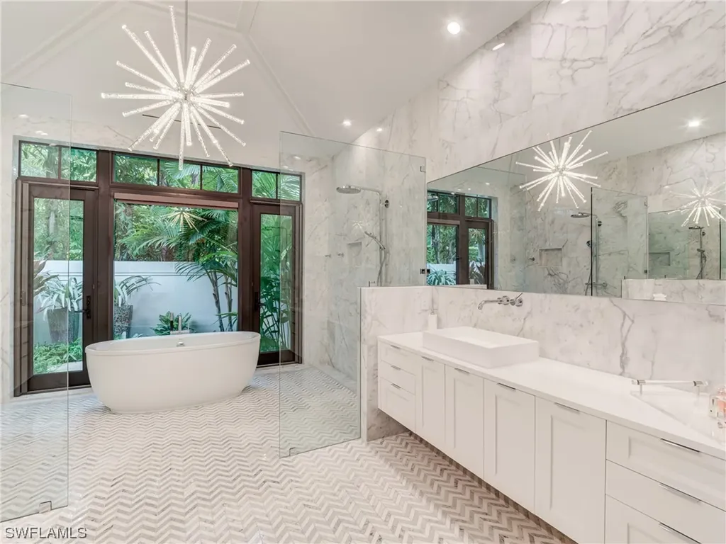 336 1st Avenue N Naples FL 34102