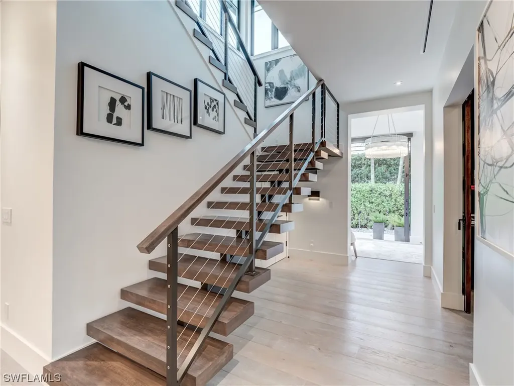 336 1st Avenue N Naples FL 34102