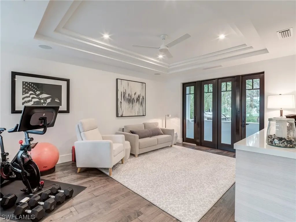 336 1st Avenue N Naples FL 34102