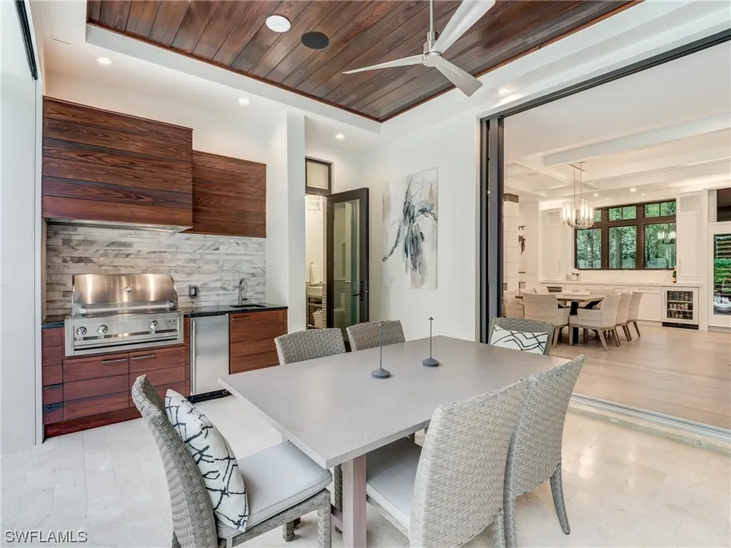 336 1st Avenue N Naples FL 34102