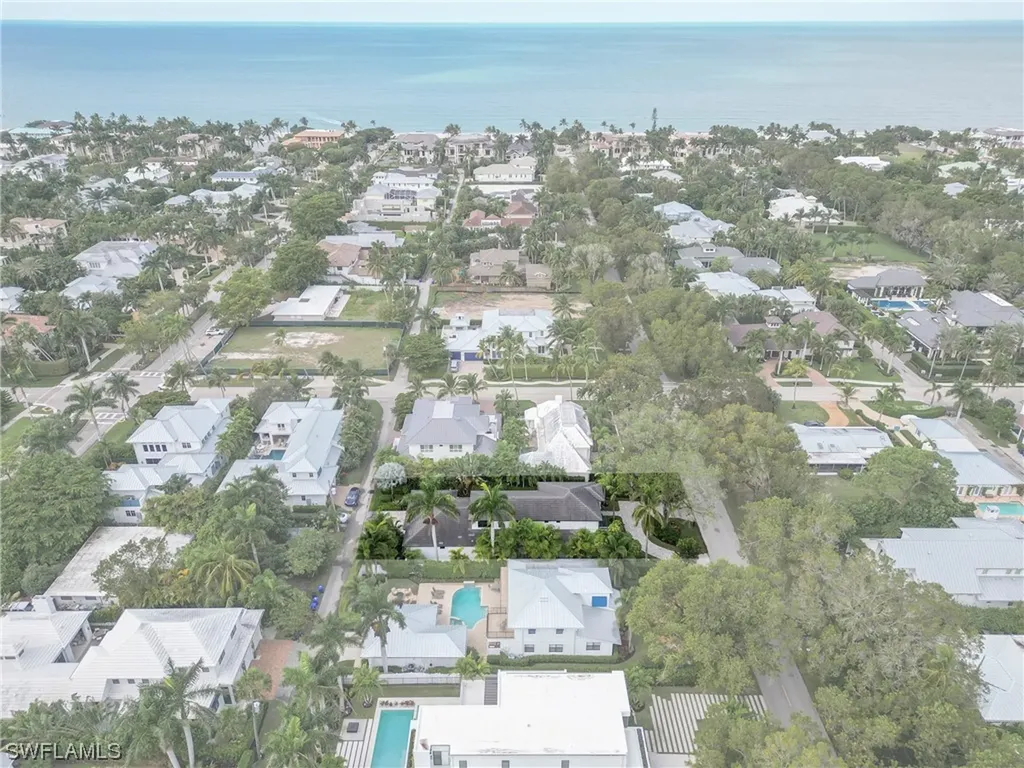 336 1st Avenue N Naples FL 34102