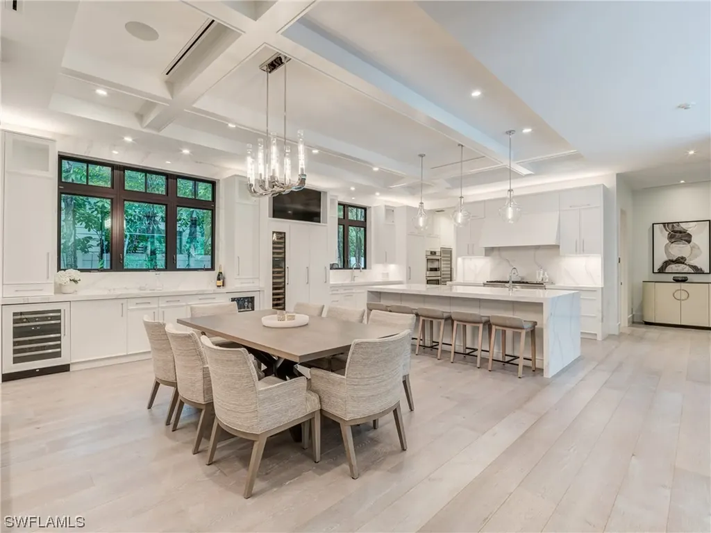 336 1st Avenue N Naples FL 34102