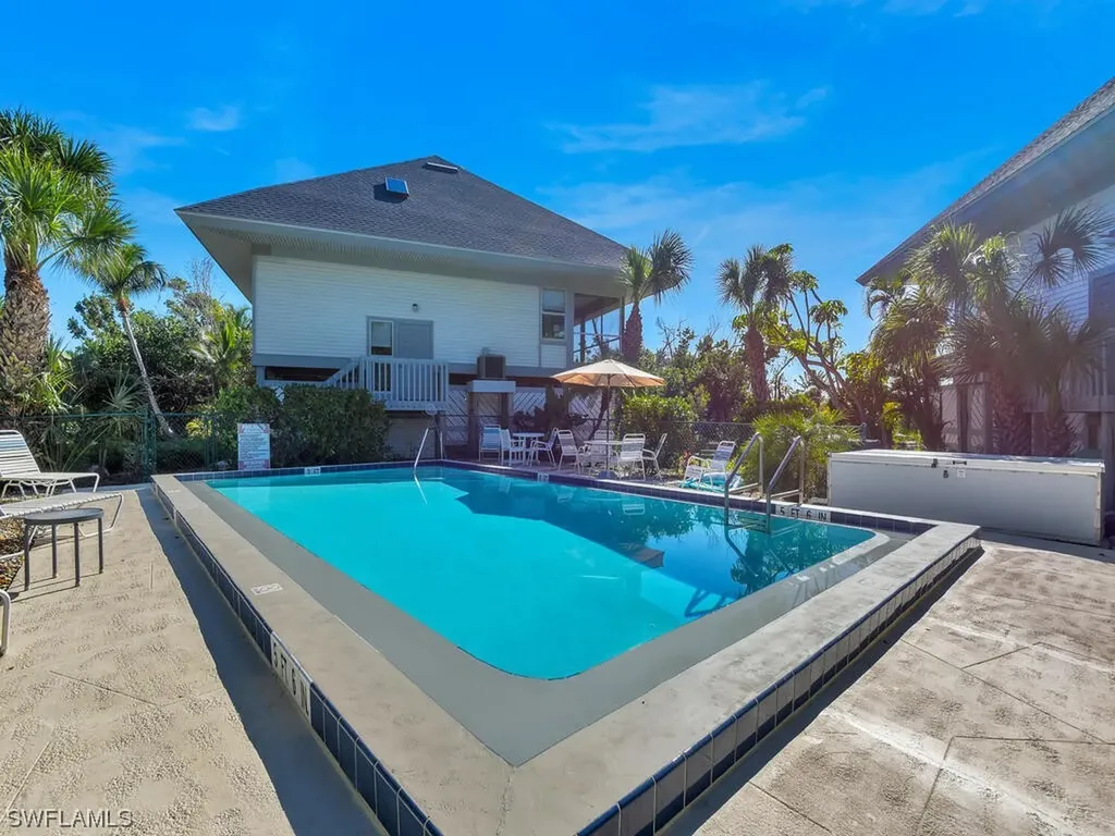 1039 Beach Road Sanibel FL 33957