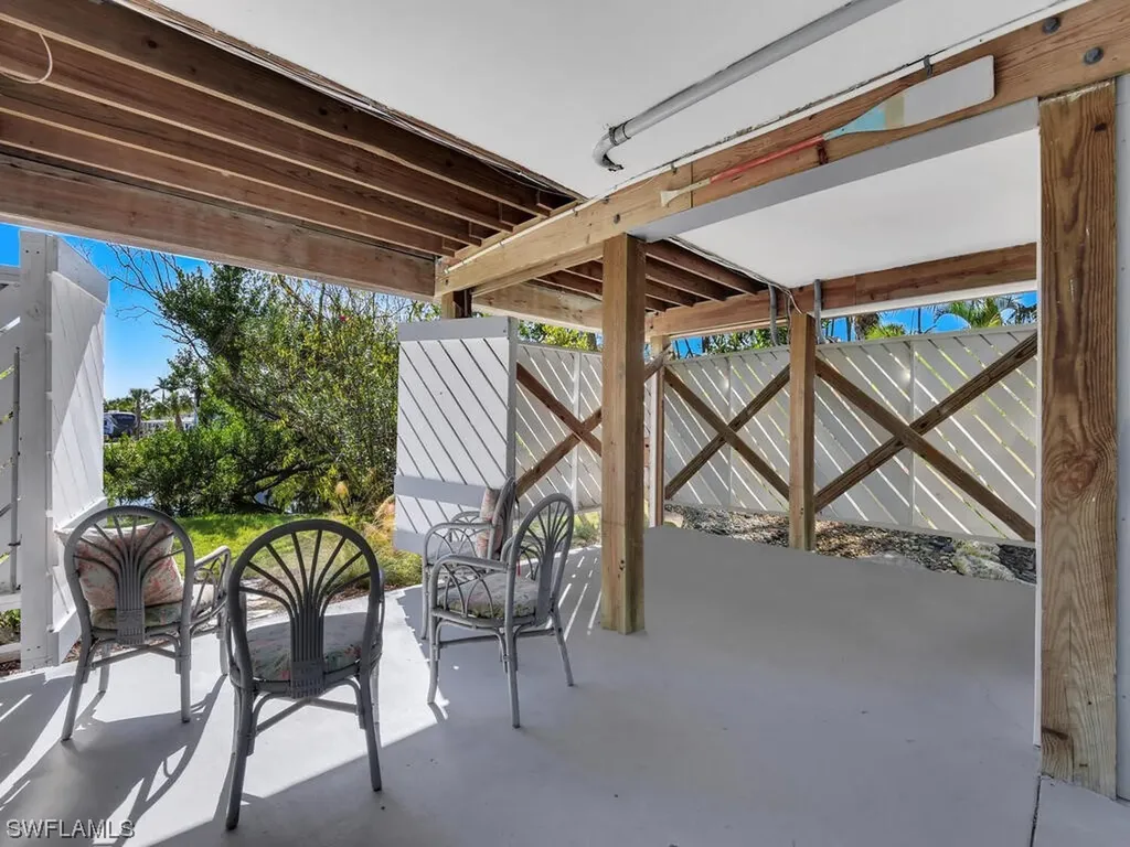 1039 Beach Road Sanibel FL 33957