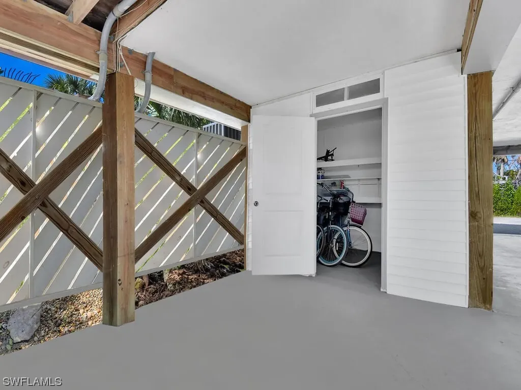 1039 Beach Road Sanibel FL 33957