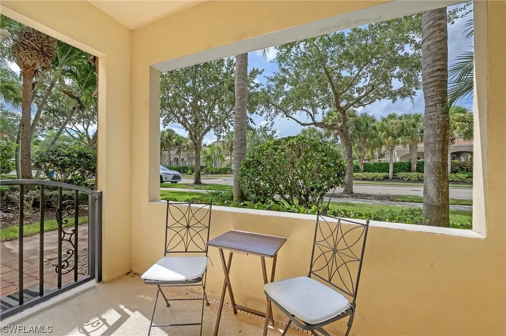 Bonita Springs FL, 15312 Latitude Drive