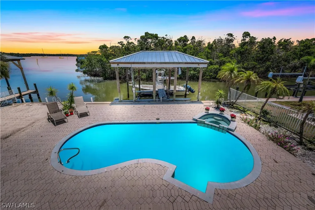 270 Tropical Shores Way Fort Myers Beach FL 33931