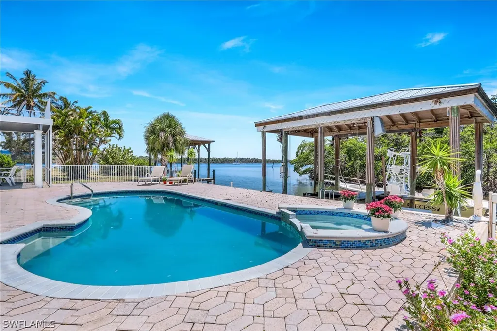 270 Tropical Shores Way Fort Myers Beach FL 33931
