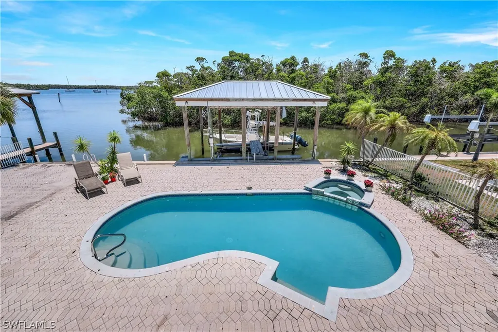 270 Tropical Shores Way Fort Myers Beach FL 33931