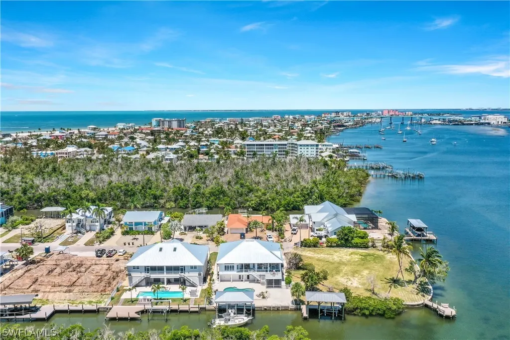 270 Tropical Shores Way Fort Myers Beach FL 33931