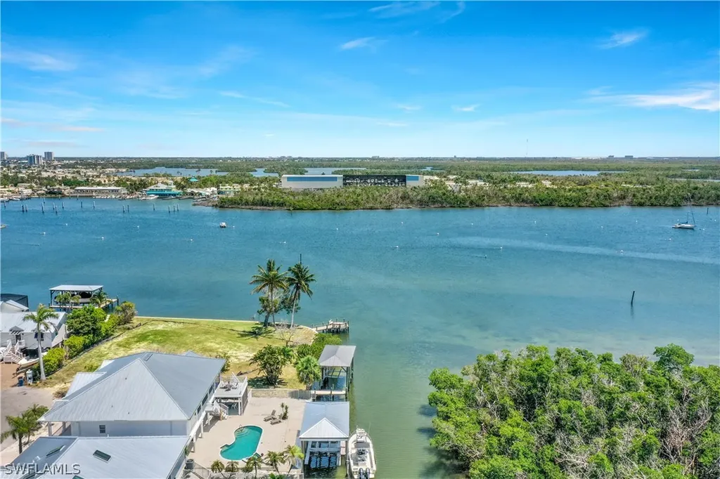 270 Tropical Shores Way Fort Myers Beach FL 33931