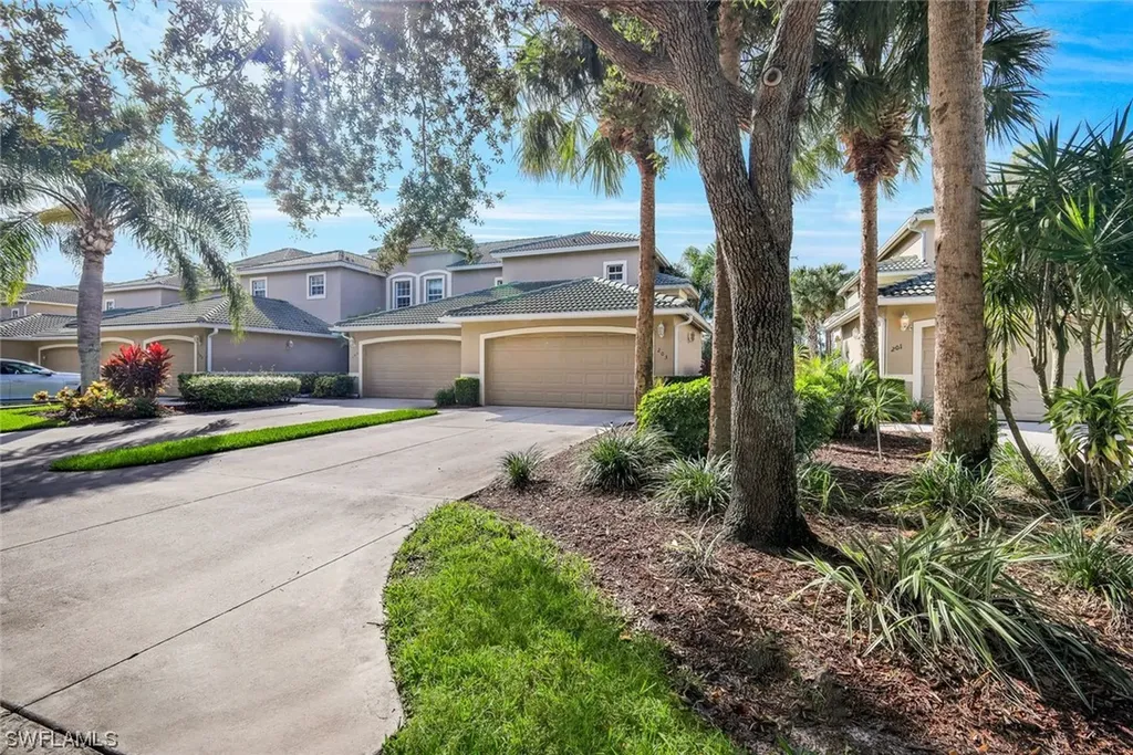 3425 Laurel Greens Lane S Naples FL 34119