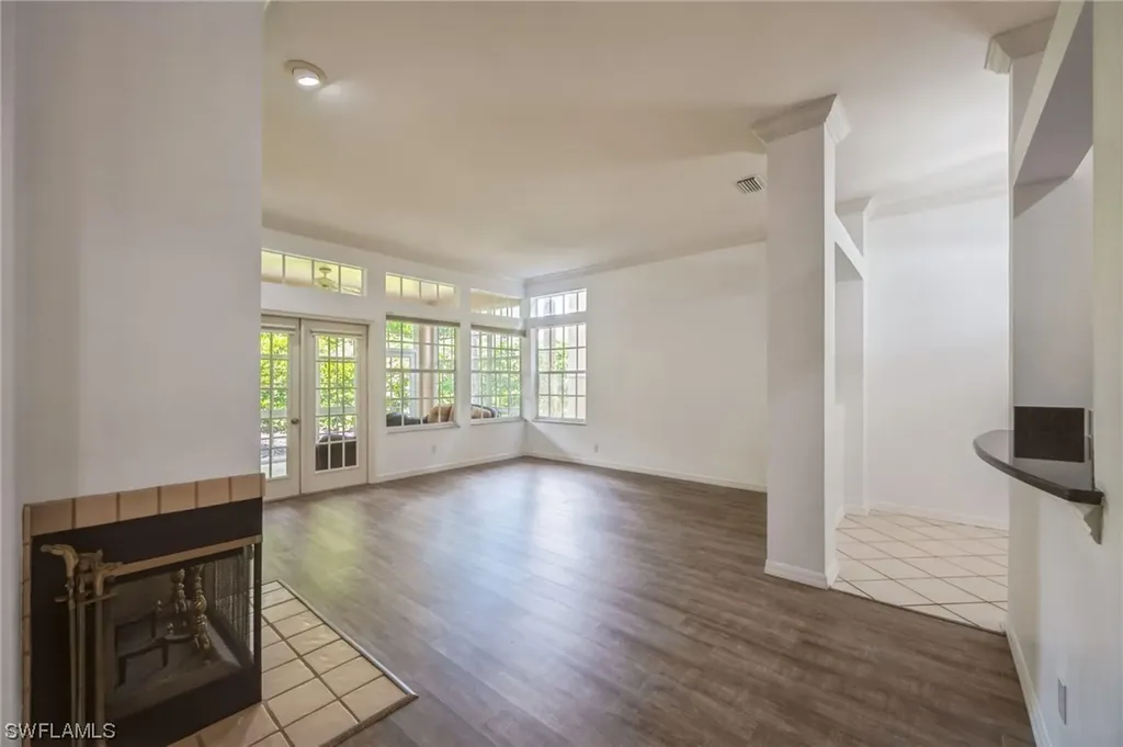 103 Amblewood Lane Naples FL 34105