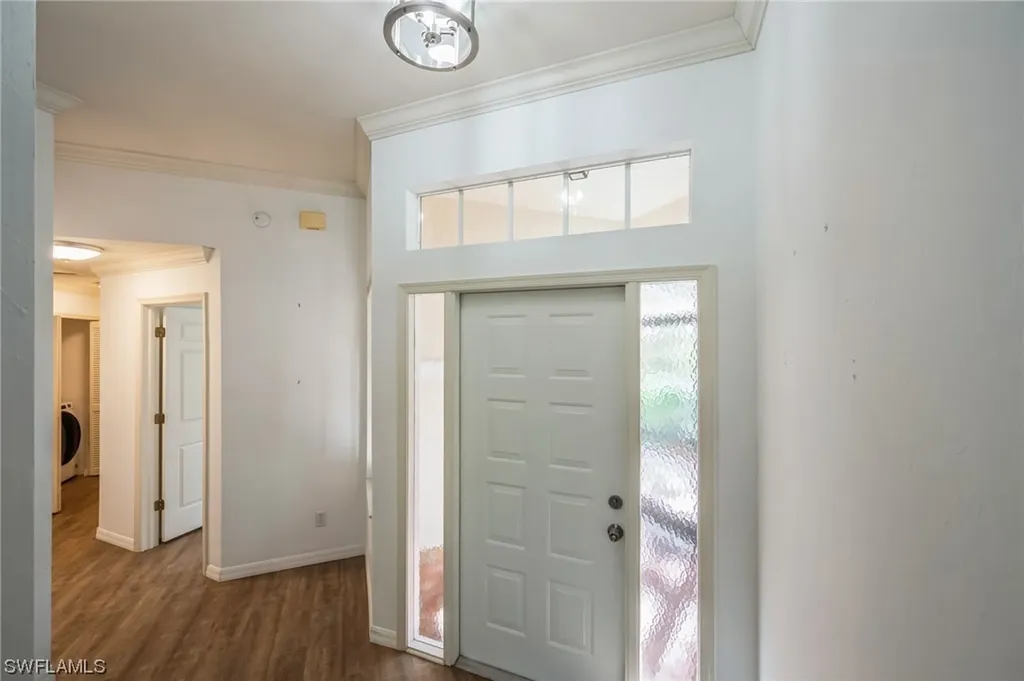 103 Amblewood Lane Naples FL 34105