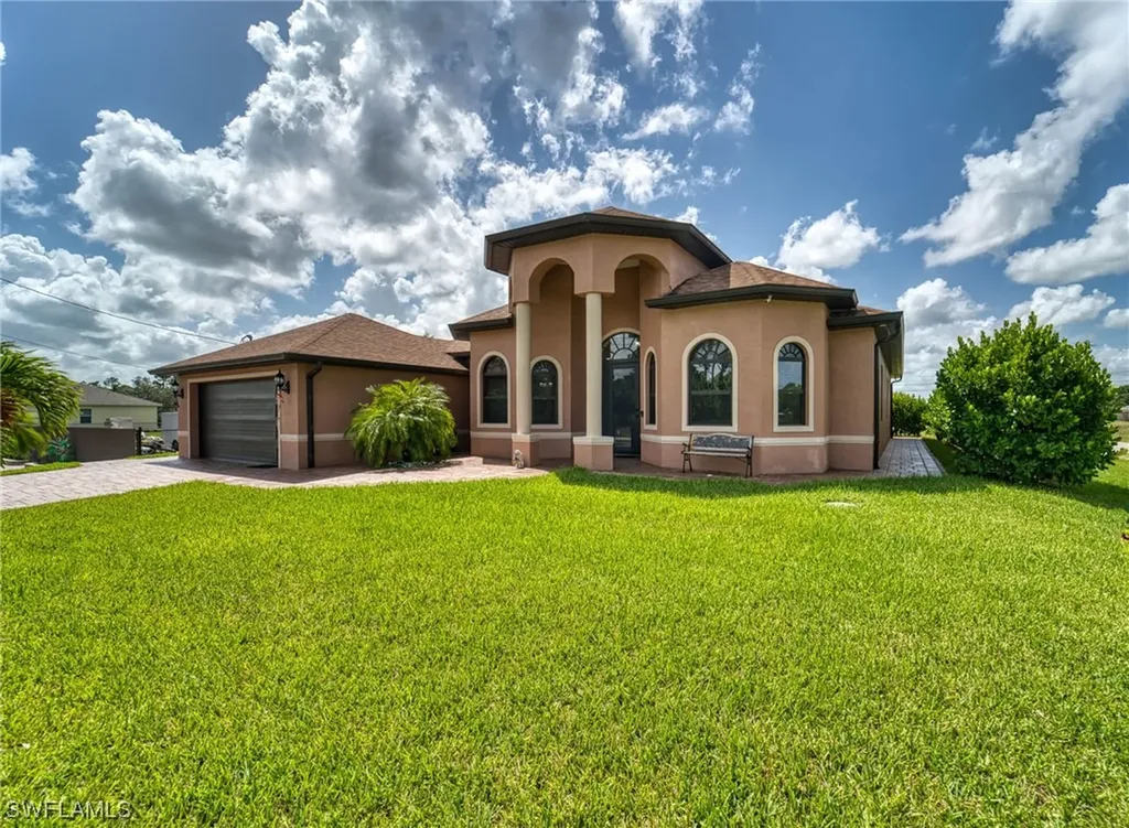 3921 32nd Street SW Lehigh Acres FL 33976