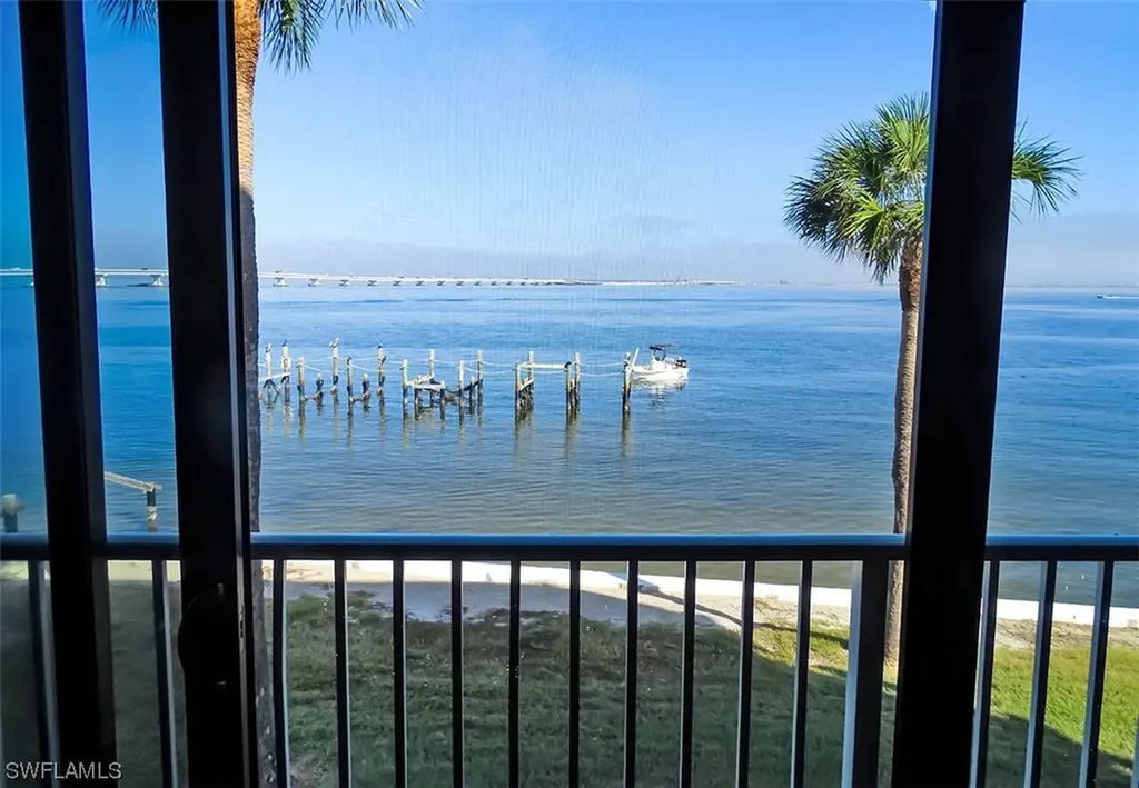 760 Sextant Drive Sanibel FL 33957