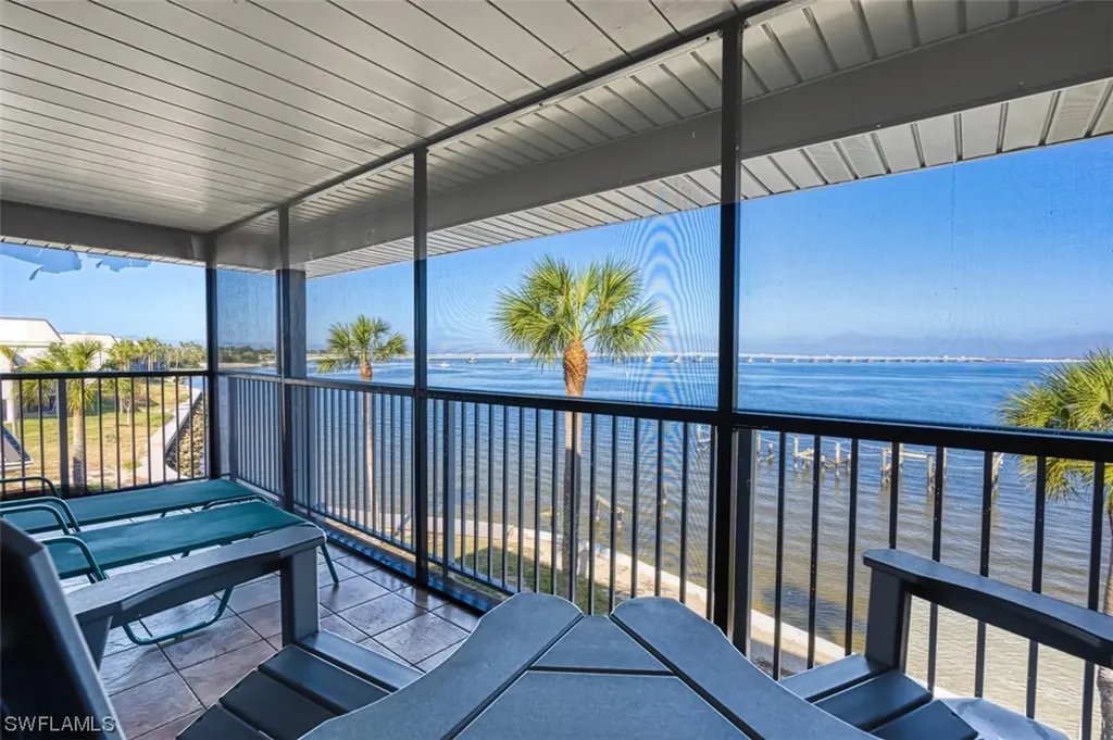 760 Sextant Drive Sanibel FL 33957