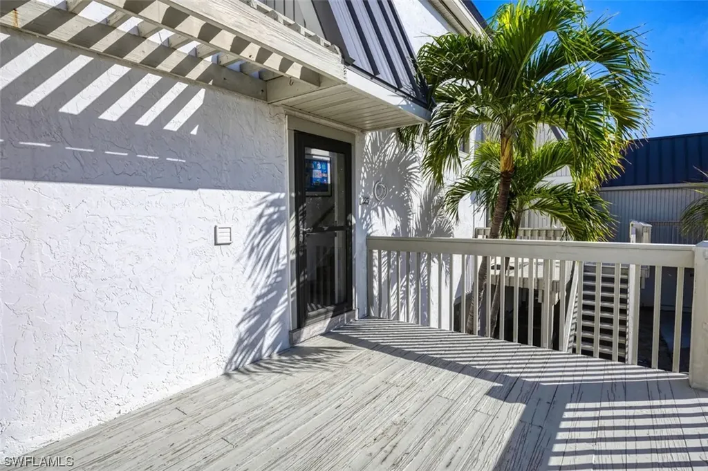 760 Sextant Drive Sanibel FL 33957