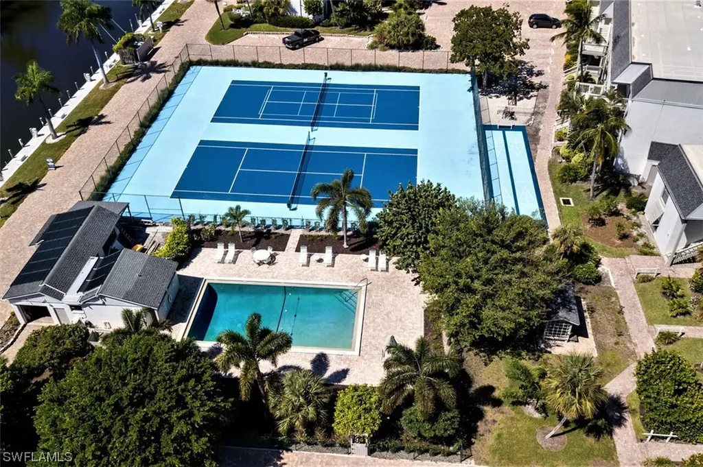 760 Sextant Drive Sanibel FL 33957