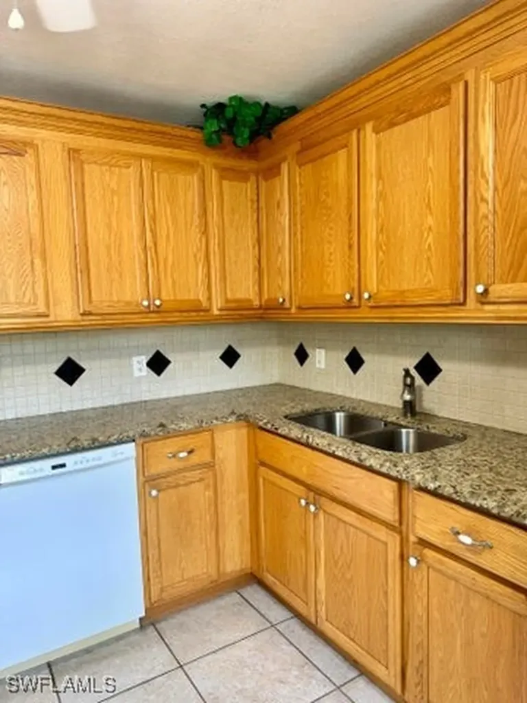 581 Teryl Road Naples FL 34112