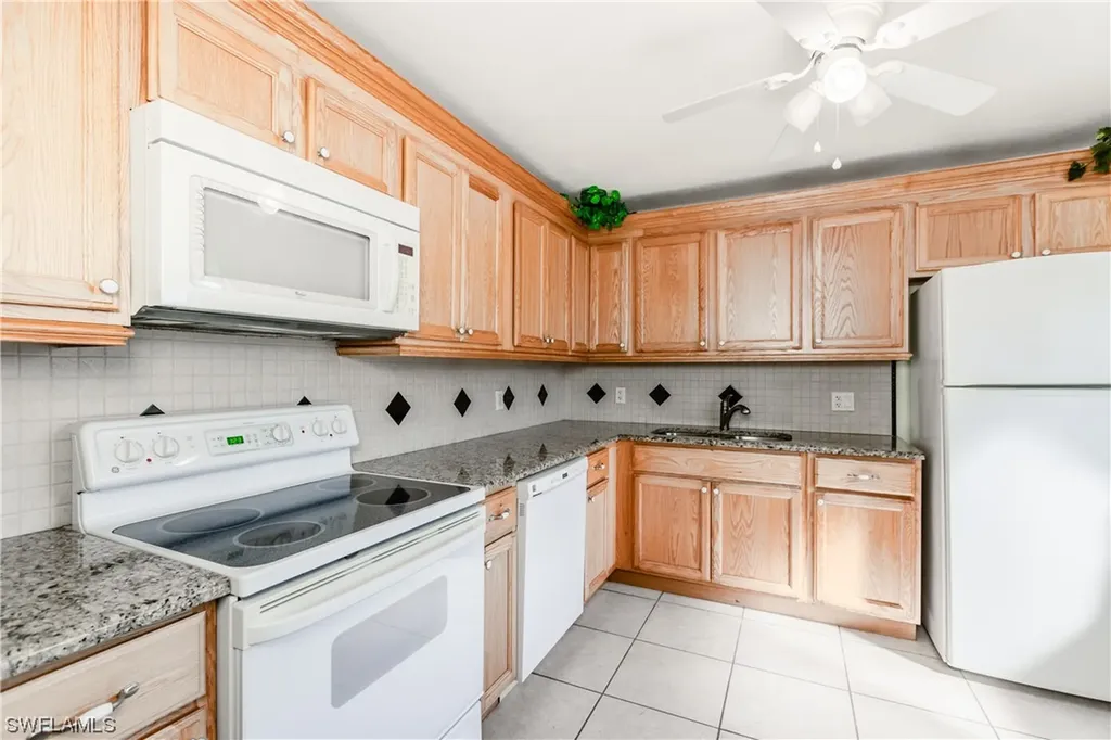 581 Teryl Road Naples FL 34112