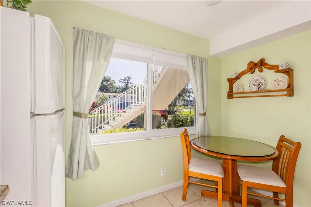 581 Teryl Road Naples FL 34112