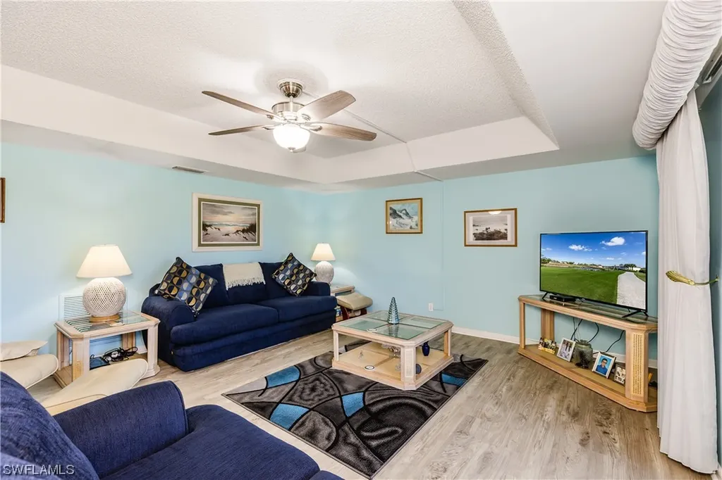 581 Teryl Road Naples FL 34112