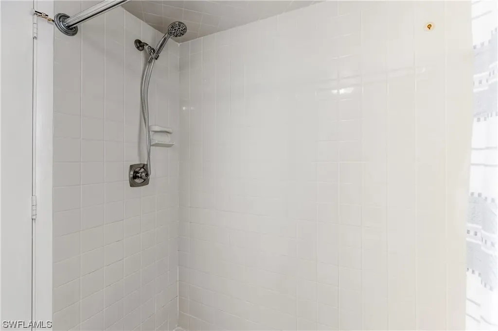 581 Teryl Road Naples FL 34112